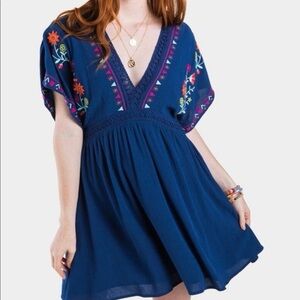 Blue rain flower embroidered dress